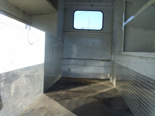 1993 White Ford F-450 Cab & Chassis