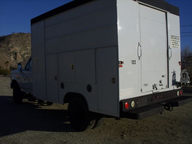 1993 White Ford F-450 Cab & Chassis