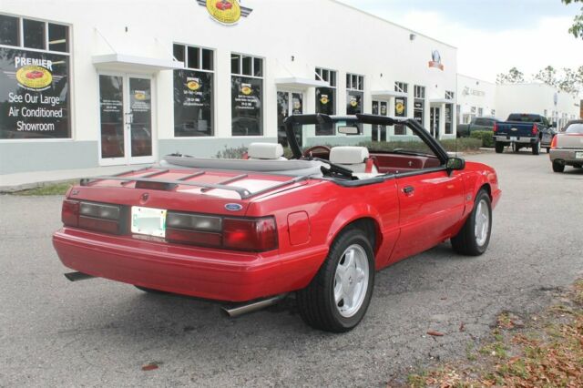 1992 Red Ford Mustang 2d Convertible