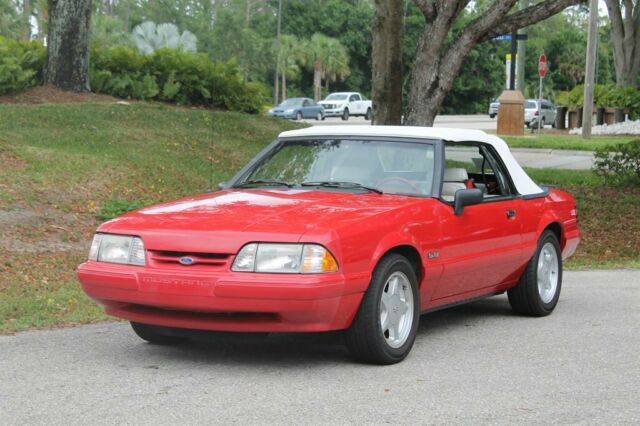 1992 Red Ford Mustang 2d Convertible