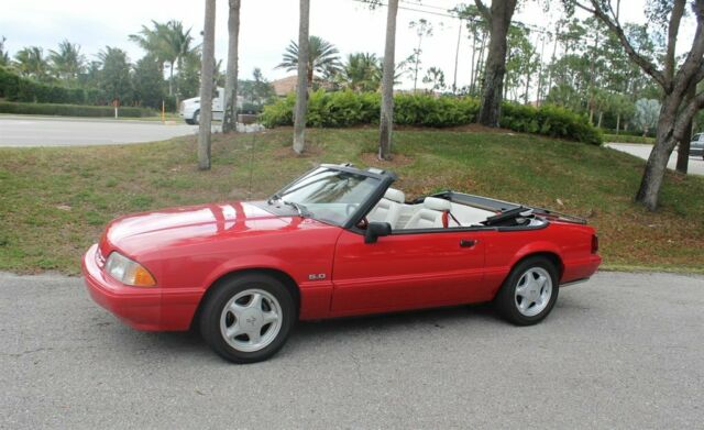 1992 Red Ford Mustang 2d Convertible
