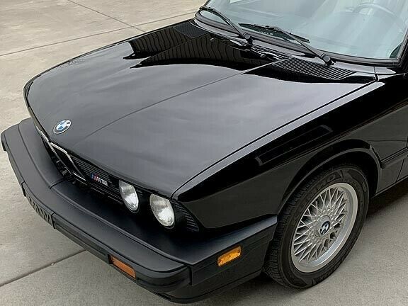 1988 BMW M5