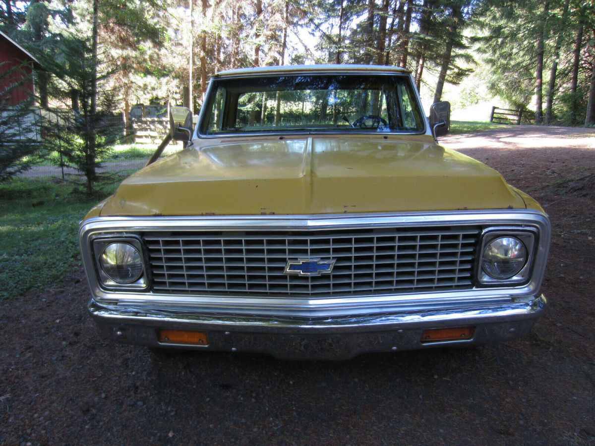 1972 Gold Chevrolet C-10