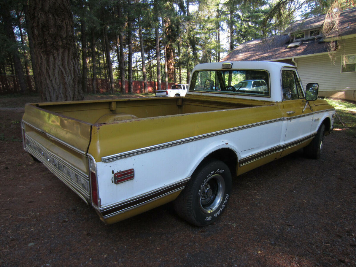1972 Gold Chevrolet C-10