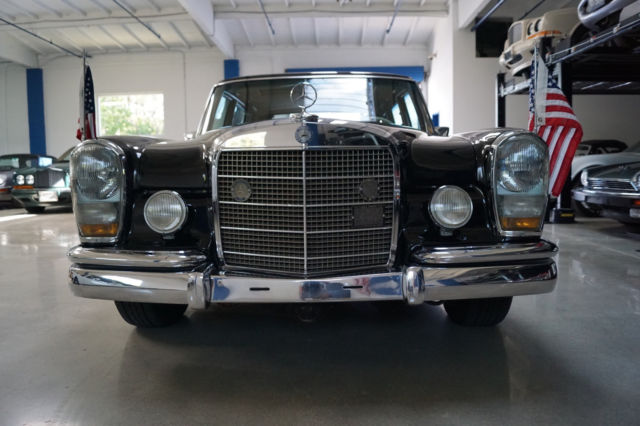 1972 Black Mercedes-Benz 600 5/6 Passenger Limousine Limousine
