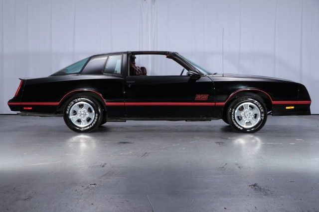1987 Black Chevrolet Monte Carlo Coupe