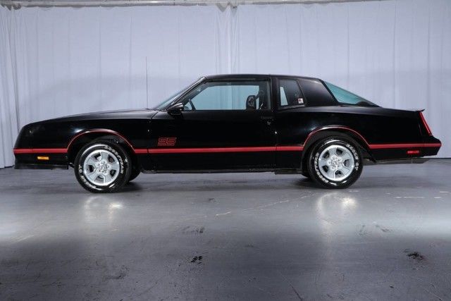1987 Black Chevrolet Monte Carlo Coupe
