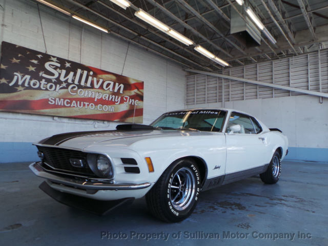 1970 White Ford Mustang