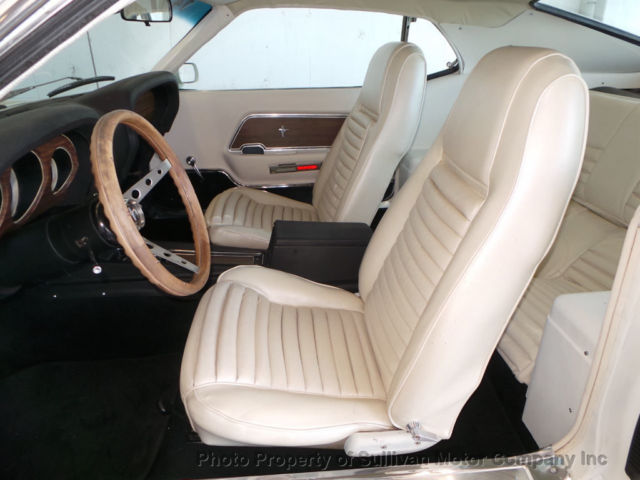 1970 White Ford Mustang