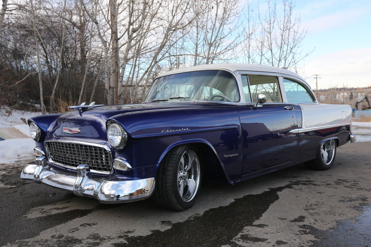 1955 Blue/White Chevrolet Bel Air/150/210 Wagon
