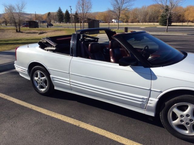 1993 White Oldsmobile Cutlass Convertible