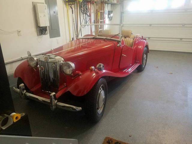 1952 Red MG T-Series Convertible