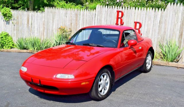 1993 RED Mazda MX-5 Miata Convertible