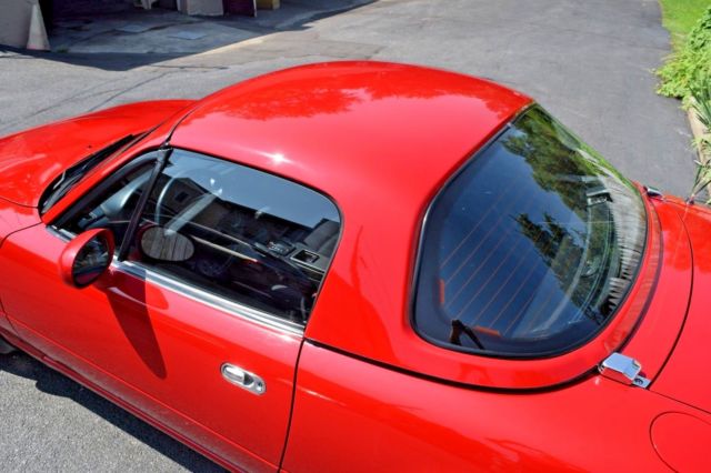 1993 RED Mazda MX-5 Miata Convertible