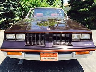 1983 Black Oldsmobile 442 Coupe