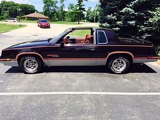 1983 Black Oldsmobile 442 Coupe