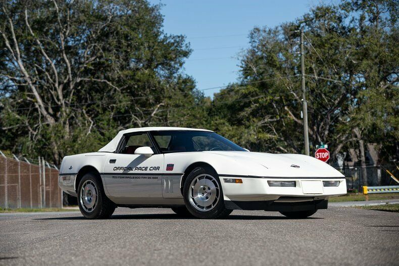 1986 White Chevrolet Corvette Convertible