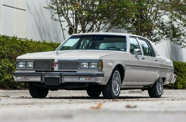 1983 Gray Oldsmobile Ninety-Eight Sedan