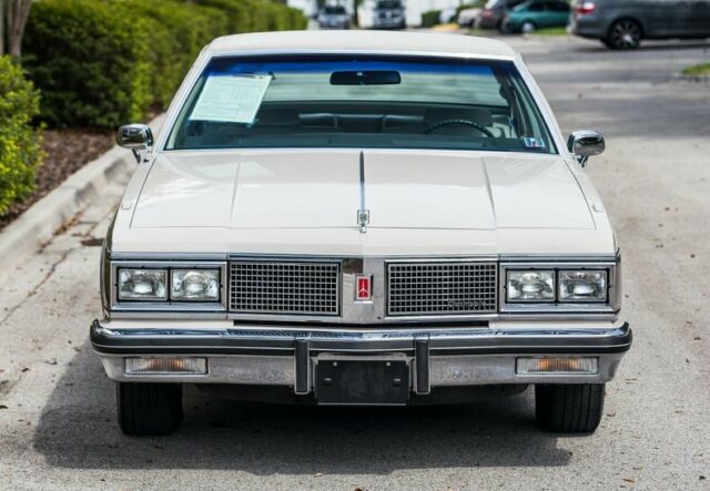 1983 Gray Oldsmobile Ninety-Eight Sedan