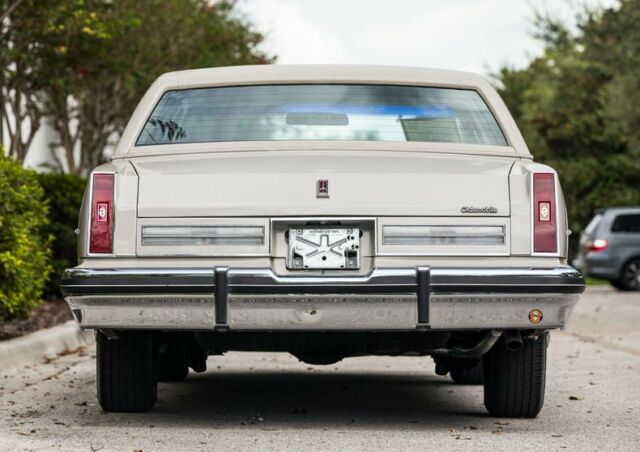 1983 Gray Oldsmobile Ninety-Eight Sedan