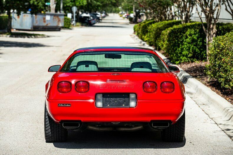 1992 Red Chevrolet Corvette Coupe
