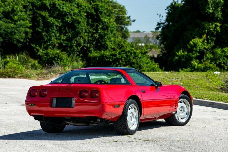 1992 Red Chevrolet Corvette Coupe