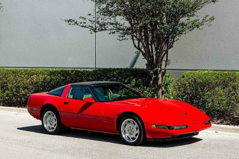 1992 Red Chevrolet Corvette Coupe