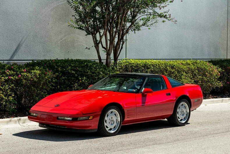 1992 Red Chevrolet Corvette Coupe
