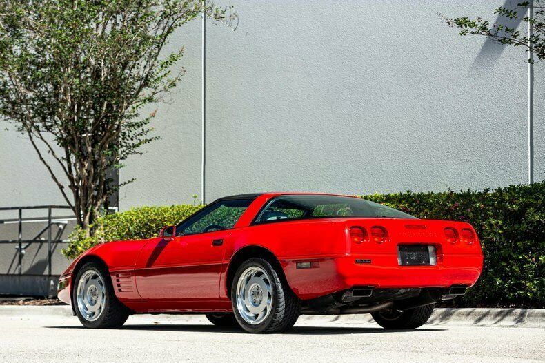 1992 Red Chevrolet Corvette Coupe