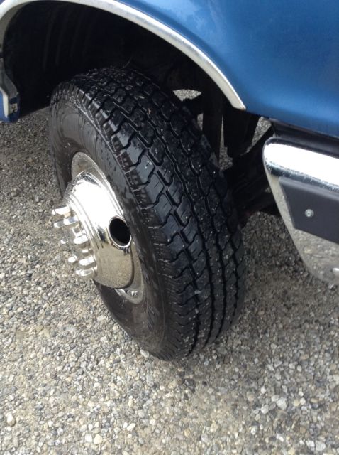 1988 Blue Ford F-450 Cab & Chassis