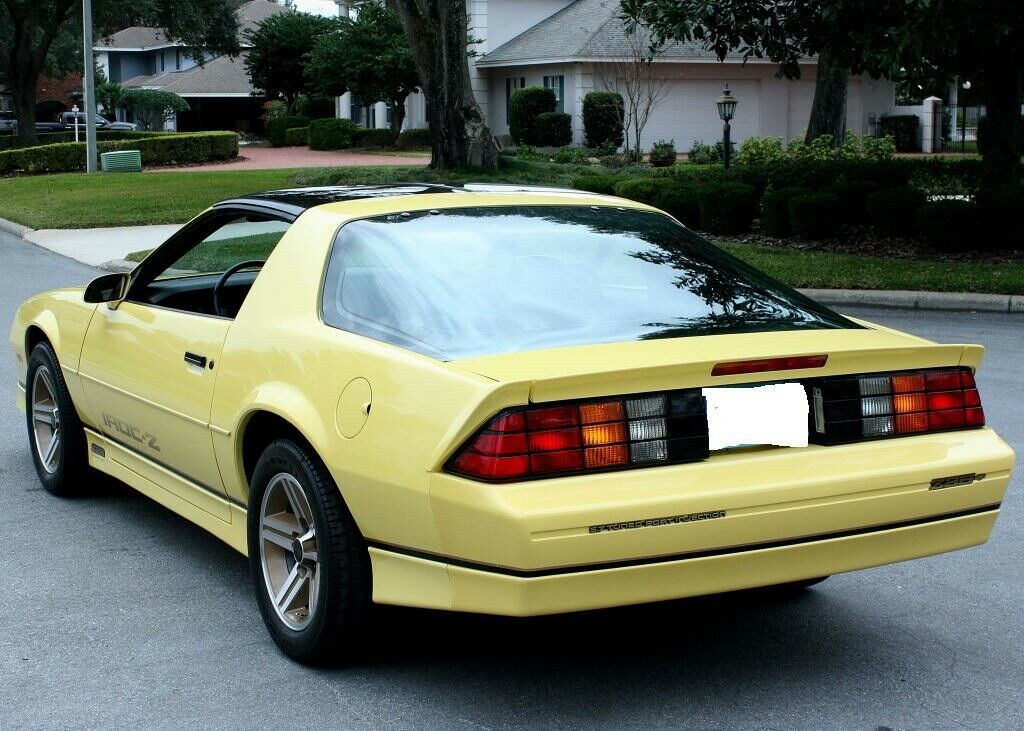 1987 Yellow Chevrolet Camaro Coupe