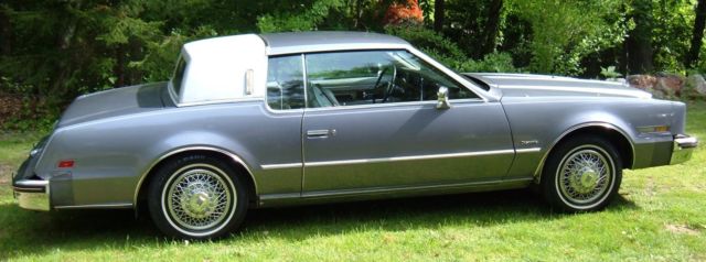 1982 Gray Oldsmobile Toronado 2D