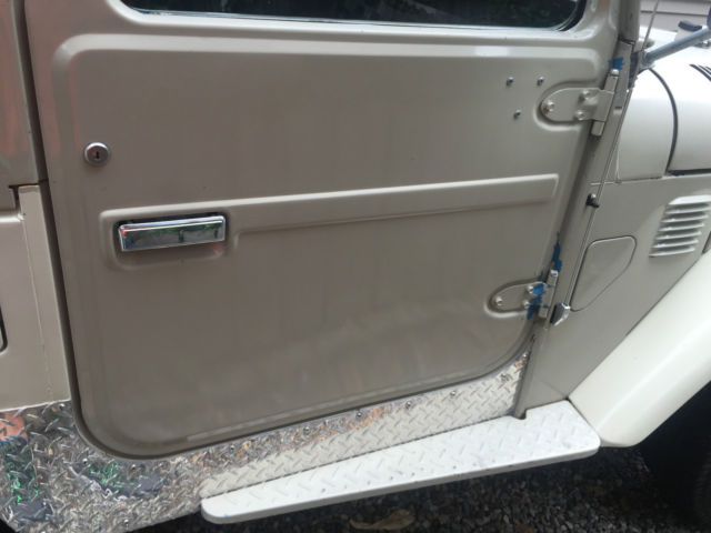 1980 Desert Beige Toyota Land Cruiser