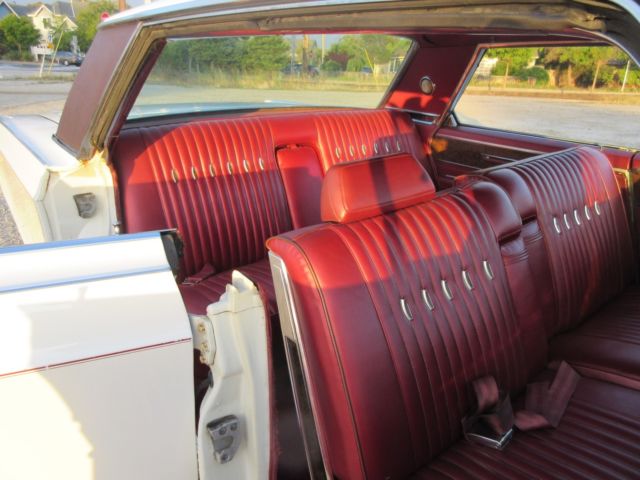 1967 White Chrysler New Yorker