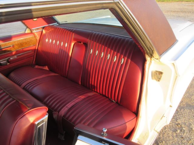 1967 White Chrysler New Yorker