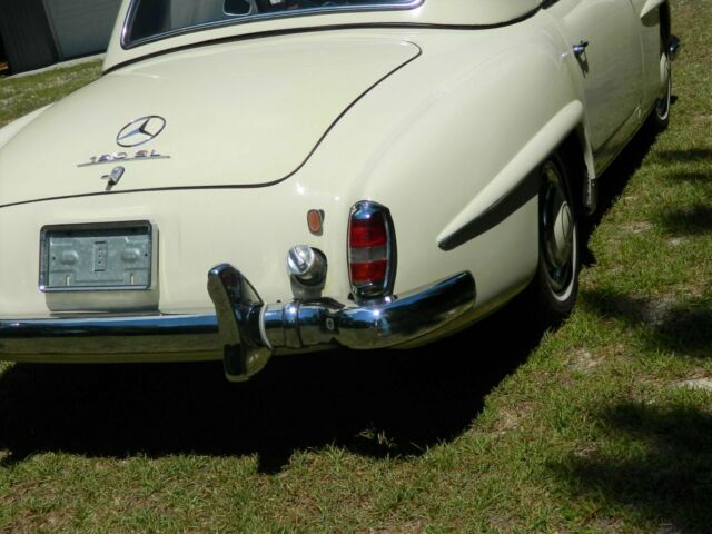 1959 Ivory Mercedes-Benz SL-Class Convertible