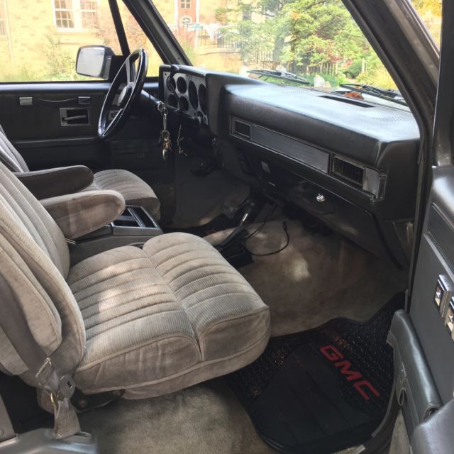 1990 GMC Suburban SUV