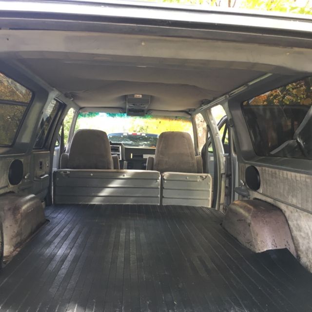 1990 GMC Suburban SUV