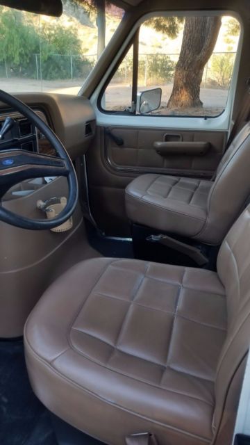 1991 Yellow Ford E-Series Van Standard Passenger Van