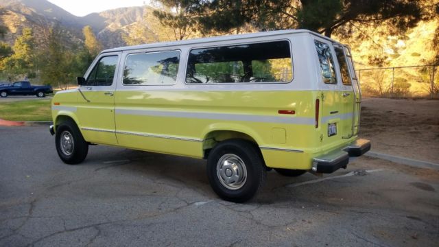1991 Yellow Ford E-Series Van Standard Passenger Van