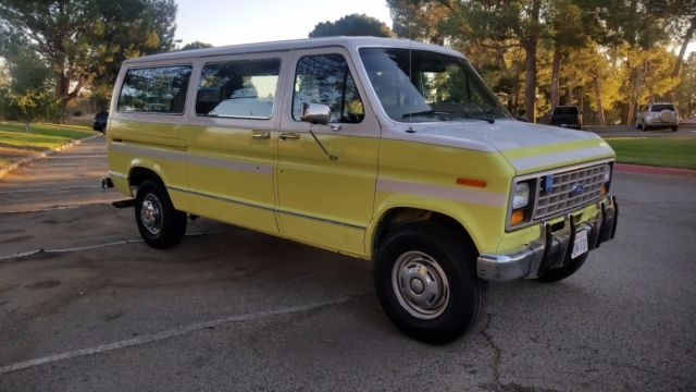 1991 Yellow Ford E-Series Van Standard Passenger Van