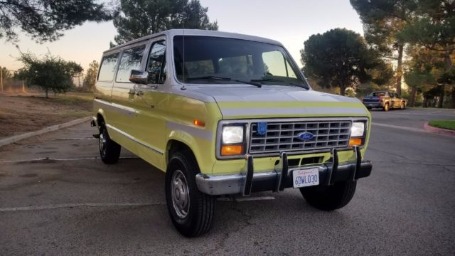 1991 Yellow Ford E-Series Van Standard Passenger Van