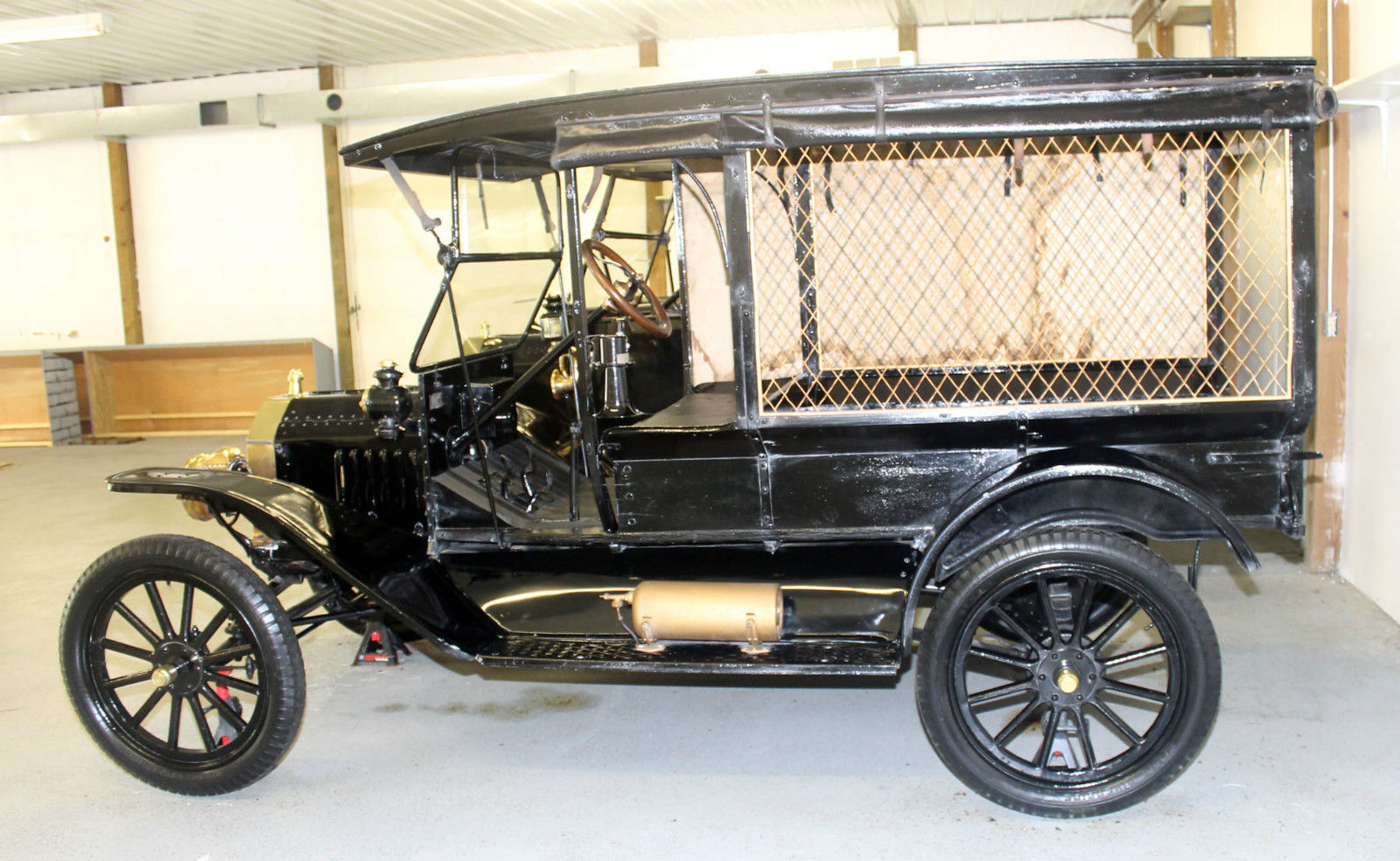 1913 Ford Model T