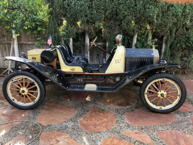 1913 Yellow and black Ford Model T