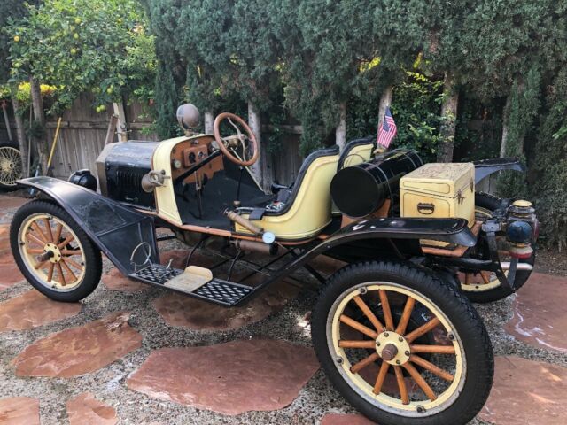 1913 Yellow and black Ford Model T