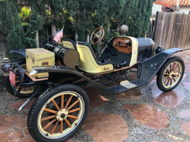 1913 Yellow and black Ford Model T