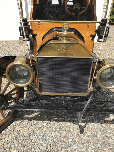 1913 Red Ford Model T