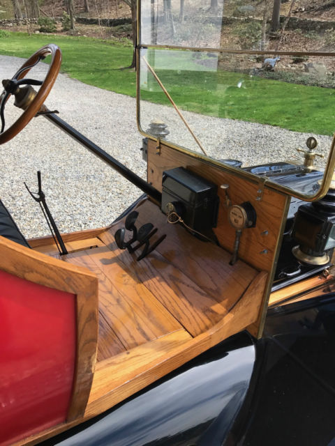 1913 Red Ford Model T