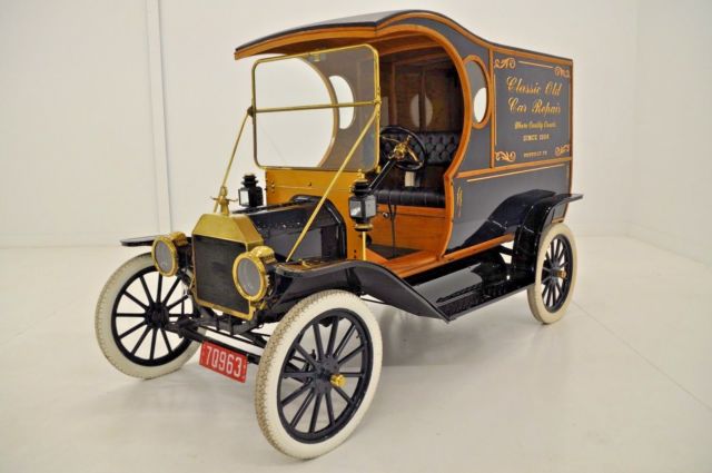 1914 Blue Ford Model T