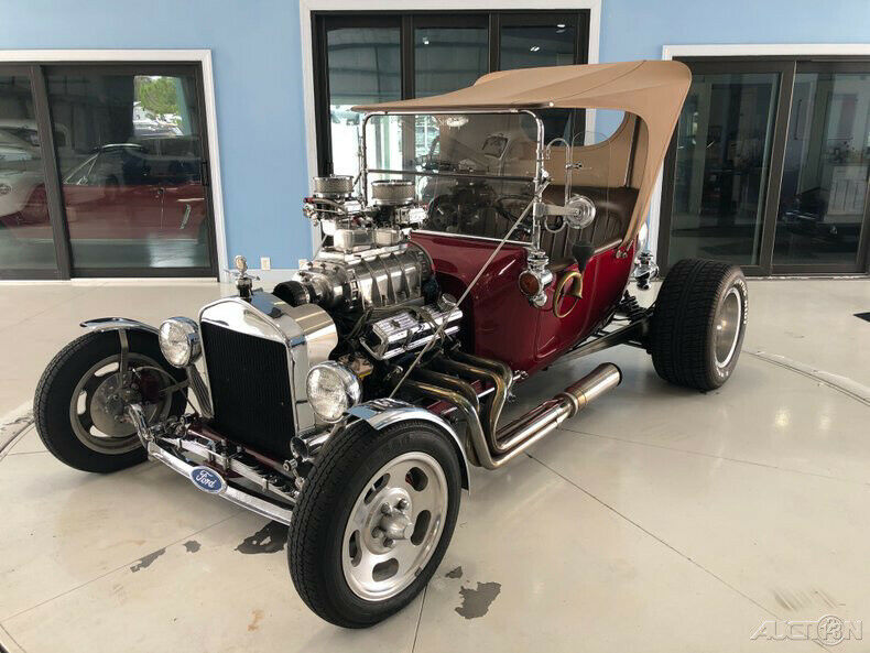 1914 Red Ford Model T